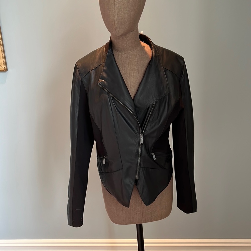 TAHARI Leather and Elastane Jacket